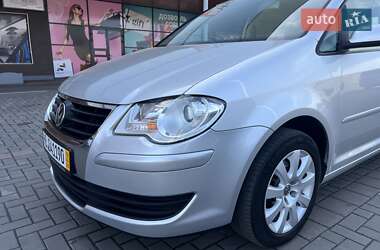 Минивэн Volkswagen Touran 2007 в 