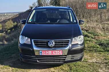 Минивэн Volkswagen Touran 2010 в 