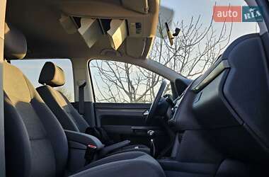 Минивэн Volkswagen Touran 2010 в 