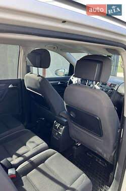 Минивэн Volkswagen Touran 2013 в 