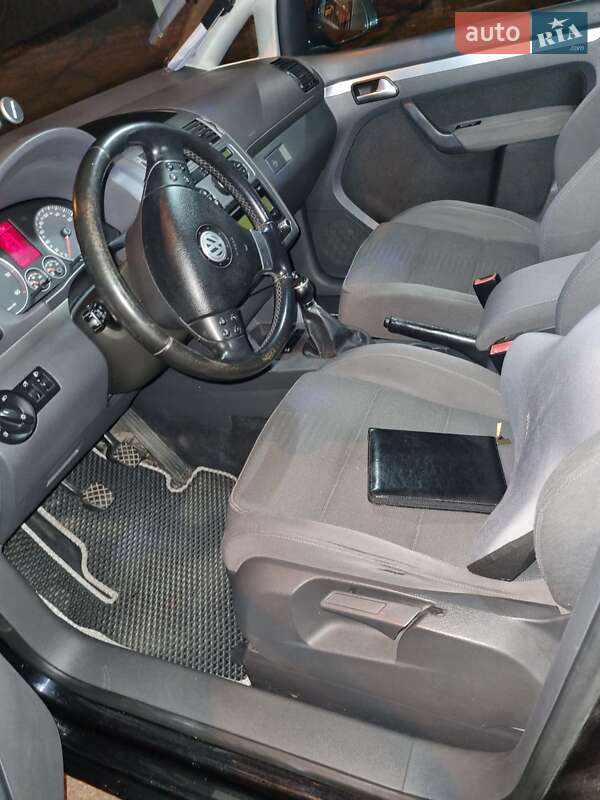 Минивэн Volkswagen Touran 2008 в Ровно