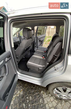 Минивэн Volkswagen Touran 2013 в 
