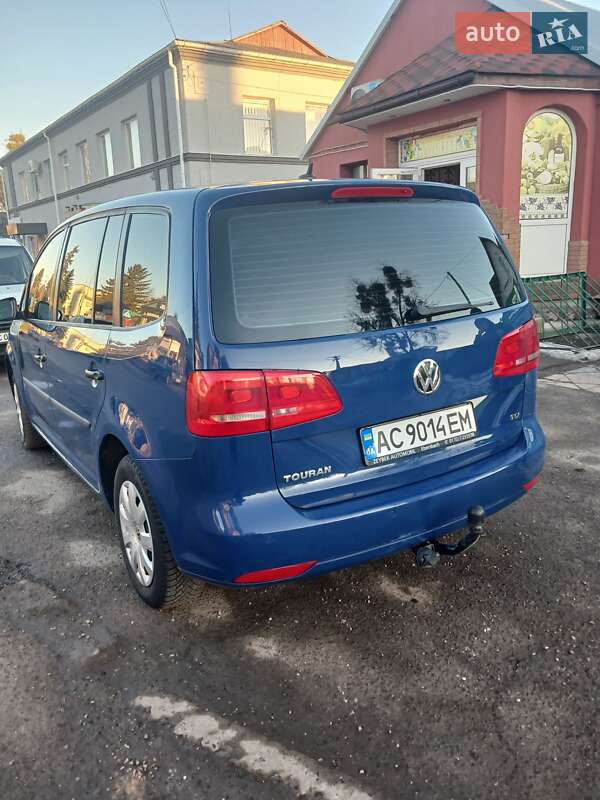 Минивэн Volkswagen Touran 2011 в Луцке