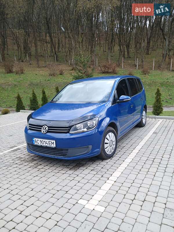 Volkswagen Touran 2011