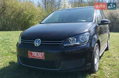 Минивэн Volkswagen Touran 2012 в 