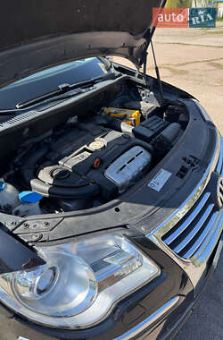 Мінівен Volkswagen Touran 2009 в 