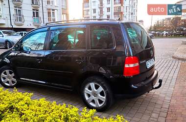 Минивэн Volkswagen Touran 2004 в 