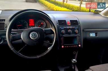 Минивэн Volkswagen Touran 2004 в 