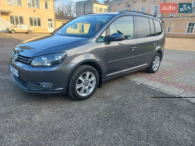 Минивэн Volkswagen Touran 2011 в Коломые