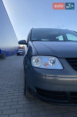 Мінівен Volkswagen Touran 2006 в 