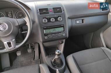 Мінівен Volkswagen Touran 2010 в 