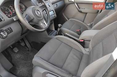 Мінівен Volkswagen Touran 2010 в 