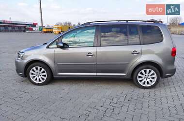 Мінівен Volkswagen Touran 2010 в 