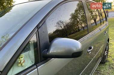 Мінівен Volkswagen Touran 2004 в 
