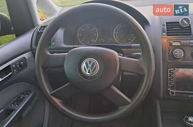 Мінівен Volkswagen Touran 2004 в 