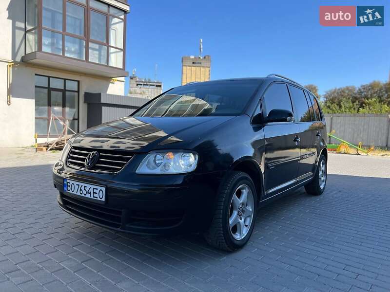 Мінівен Volkswagen Touran 2005 в Покровському
