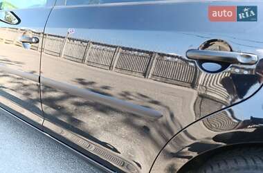 Минивэн Volkswagen Touran 2011 в 
