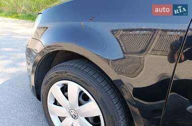 Минивэн Volkswagen Touran 2011 в 