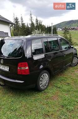 Мінівен Volkswagen Touran 2006 в 