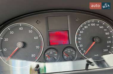 Минивэн Volkswagen Touran 2007 в 