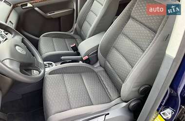 Минивэн Volkswagen Touran 2007 в 