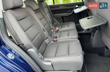 Минивэн Volkswagen Touran 2007 в 