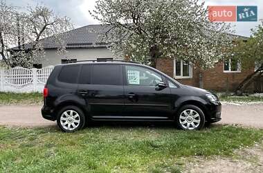 Минивэн Volkswagen Touran 2013 в Коростене