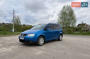 Минивэн Volkswagen Touran 2006 в 