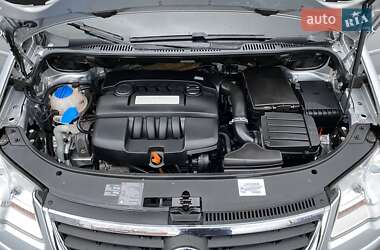 Мінівен Volkswagen Touran 2008 в 