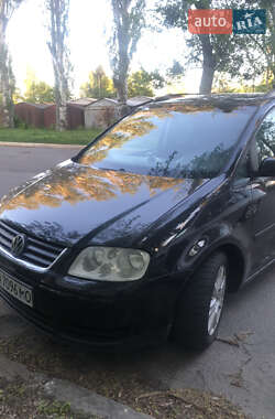 Мінівен Volkswagen Touran 2006 в 