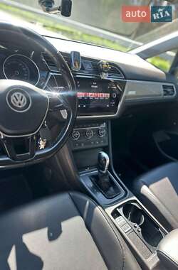 Микровэн Volkswagen Touran 2019 в 