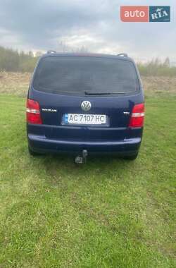 Минивэн Volkswagen Touran 2003 в 