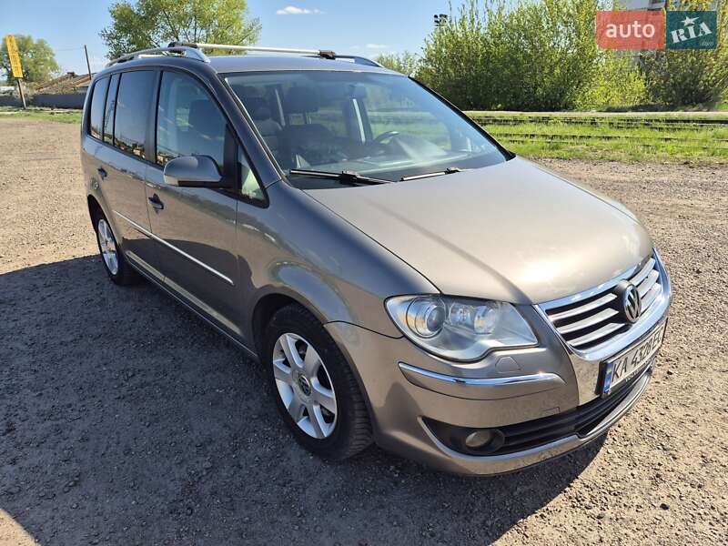 Мінівен Volkswagen Touran 2007 в Бердичеві