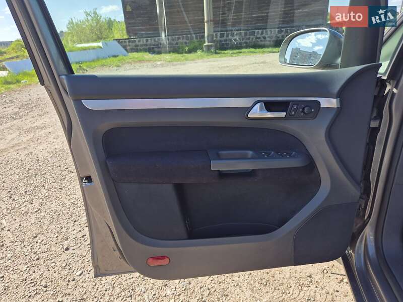 Мінівен Volkswagen Touran 2007 в Бердичеві