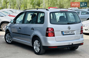 Мінівен Volkswagen Touran 2007 в 