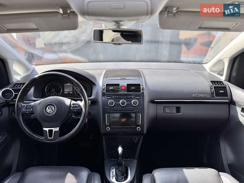 Минивэн Volkswagen Touran 2012 в Луцке