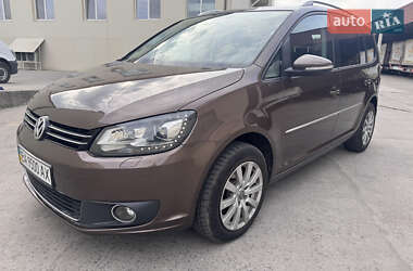 Минивэн Volkswagen Touran 2012 в Александрие
