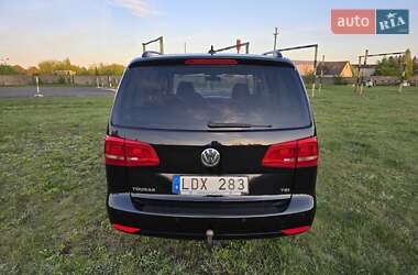 Минивэн Volkswagen Touran 2011 в 