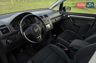 Минивэн Volkswagen Touran 2011 в 