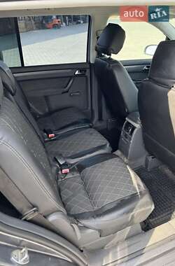 Мінівен Volkswagen Touran 2005 в 