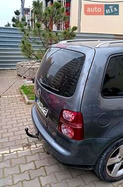 Мінівен Volkswagen Touran 2005 в Одесі