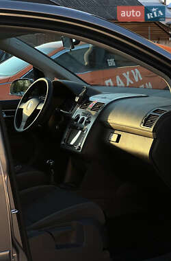 Минивэн Volkswagen Touran 2008 в 