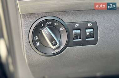 Мінівен Volkswagen Touran 2013 в 