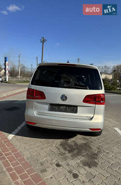 Мінівен Volkswagen Touran 2013 в 