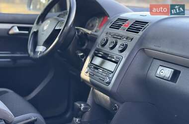 Минивэн Volkswagen Touran 2008 в 