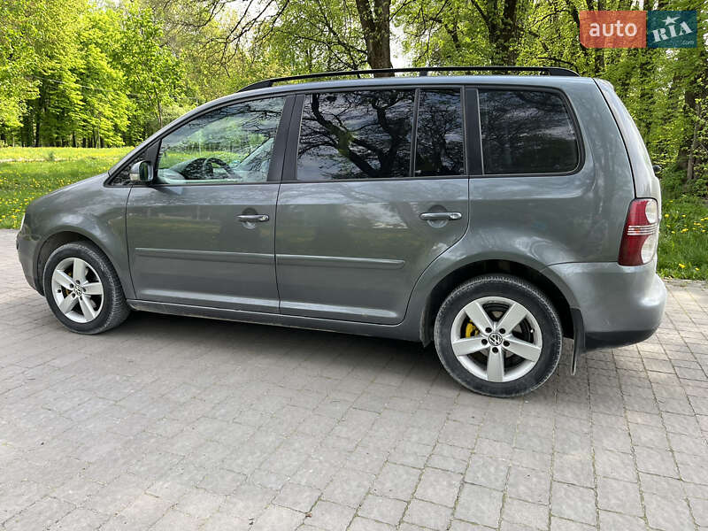 Мінівен Volkswagen Touran 2006 в Львові