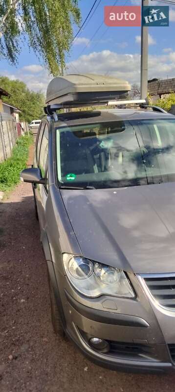 Мінівен Volkswagen Touran 2008 в Чернігові