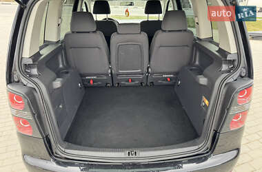 Минивэн Volkswagen Touran 2010 в 