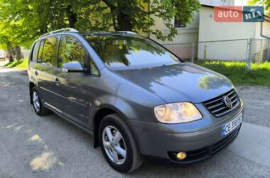 Мінівен Volkswagen Touran 2004 в Чернівцях