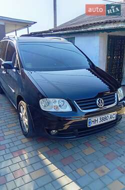 Минивэн Volkswagen Touran 2006 в Одессе